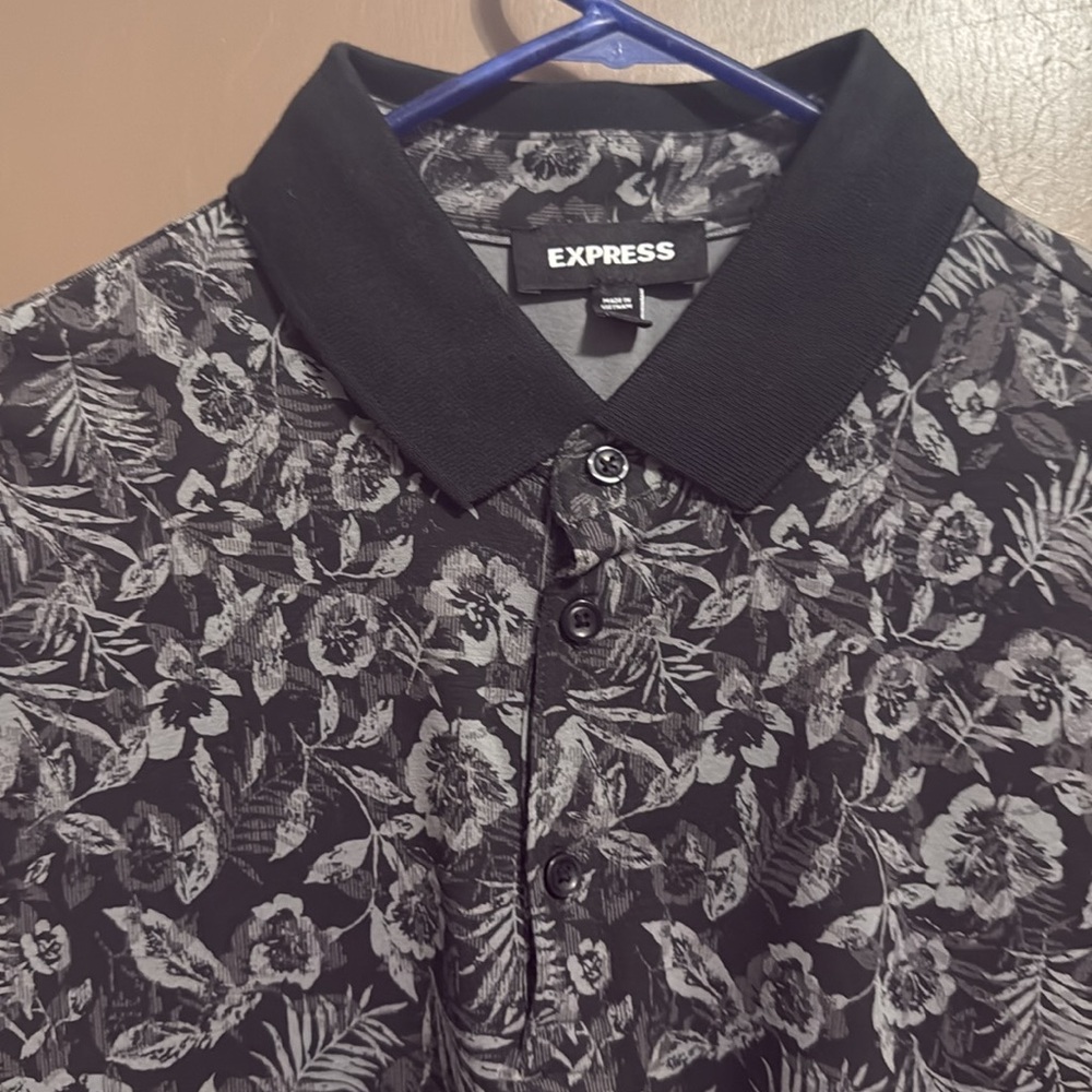 Express Performance Printed Polo Shirt Short Sleeve Black Floral Men's Shirt - Picture 3 of 5